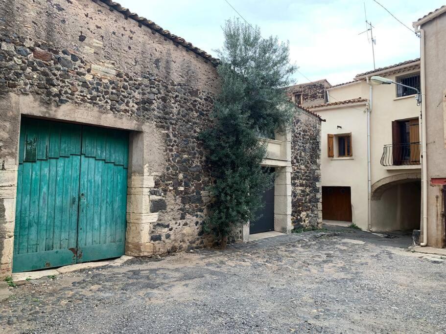 Maison De Village Avec Patio Bessan Eksteriør billede